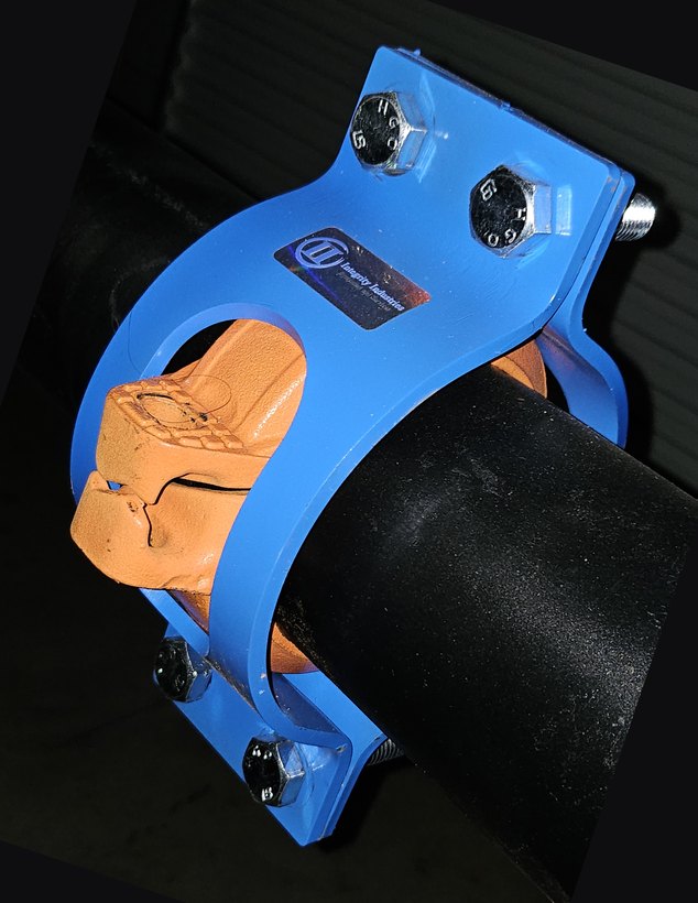 Patented Groove Seal clamping system fitted over a grooved pipe coupling